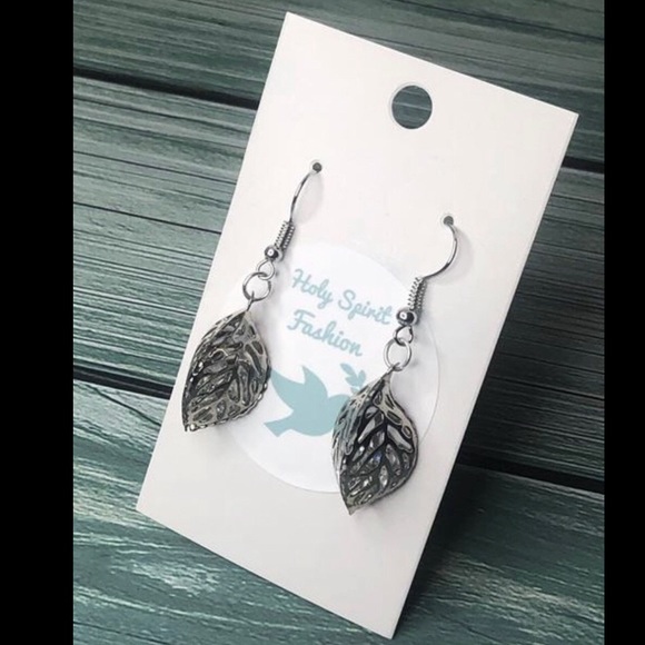 Silver Serenity Earrings - Picture 3 of 3